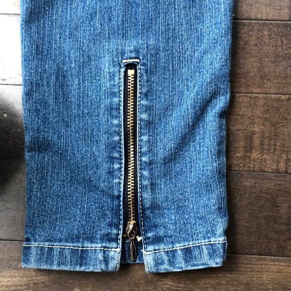 WHBM Light Wash Skinny Ankle Zip Jeans Size 8 - Picture 11 of 14